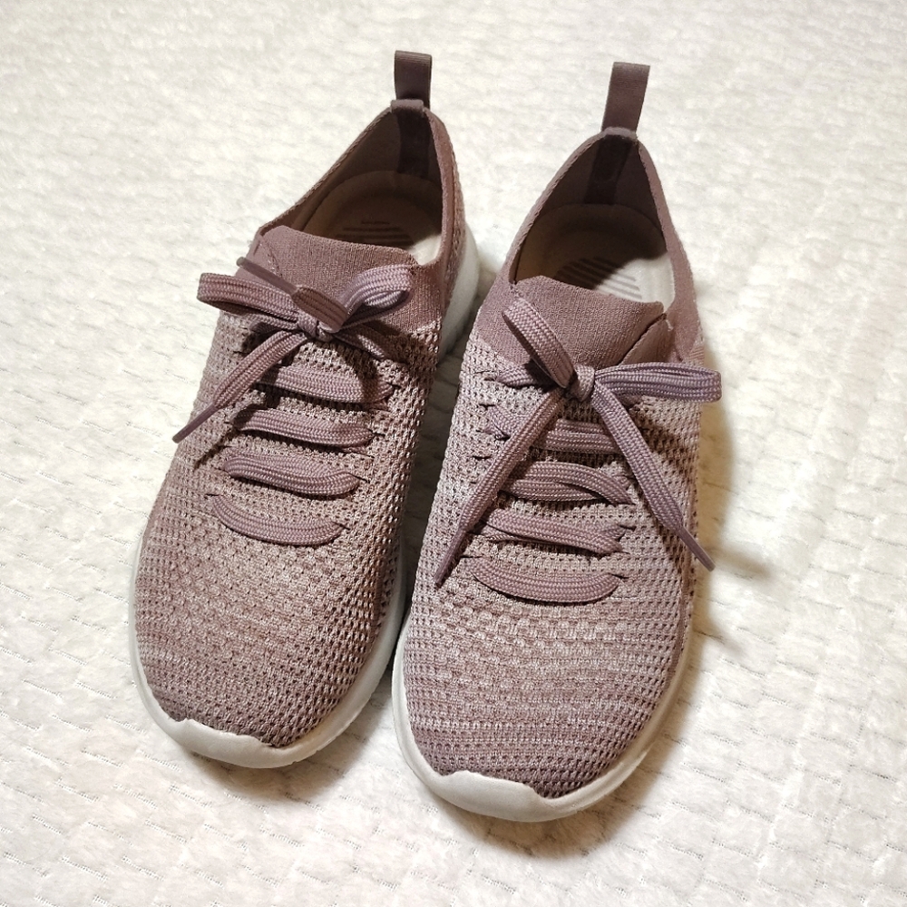 Lavender Skechers